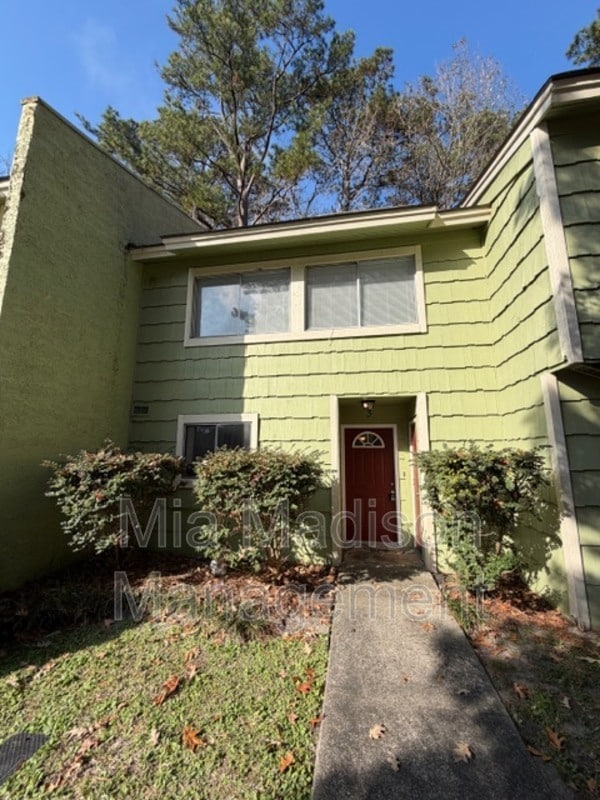 Photo - 527 Tibet Ave