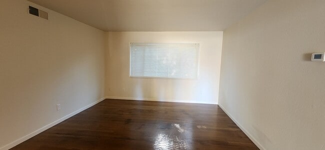 Photo - 9893003/37 Unit 9893003001