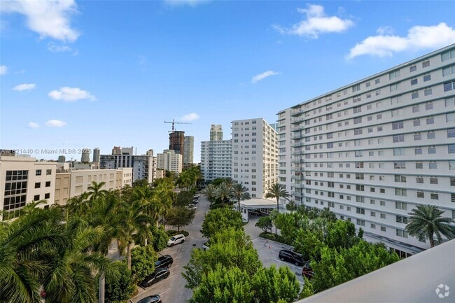 Building Photo - 910 West Ave Unit 0738 Rental