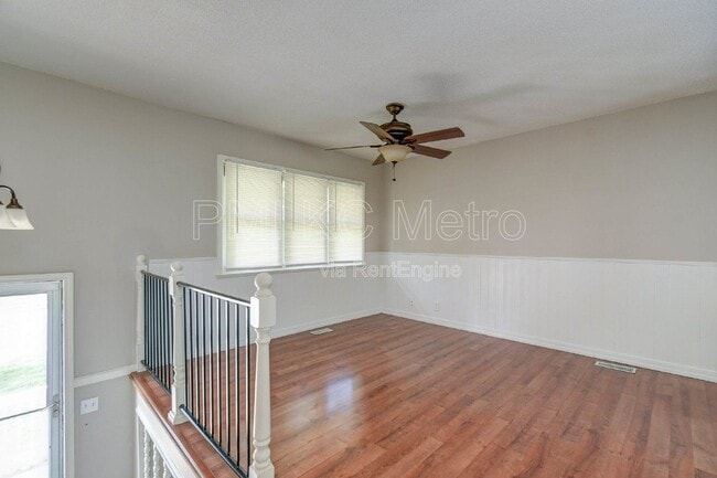 Photo - 18410 Shoshone Dr