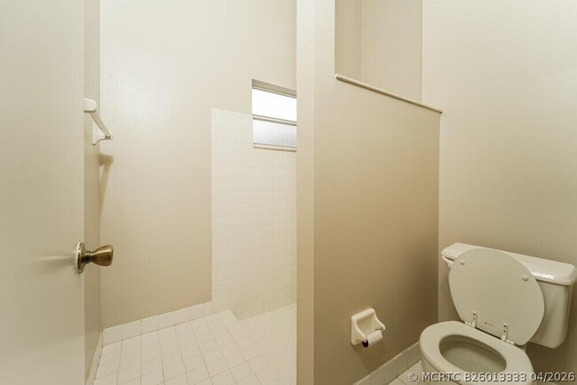 Photo - 6642 NW 42nd Ave