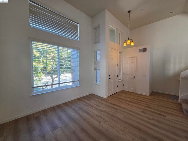 2985 First St