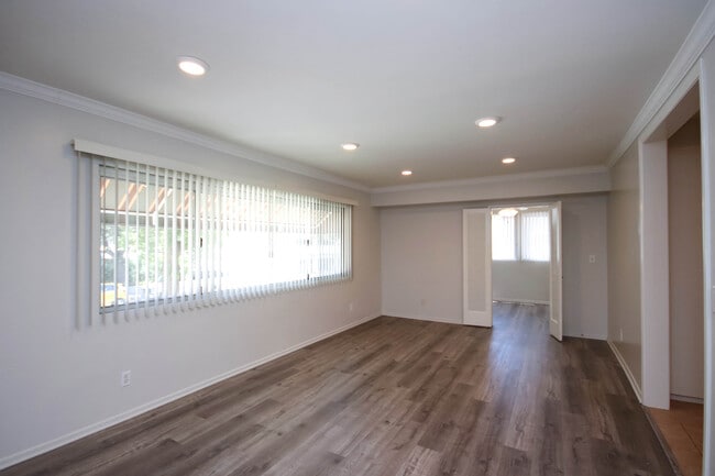 Photo - 241 S Hudson Ave