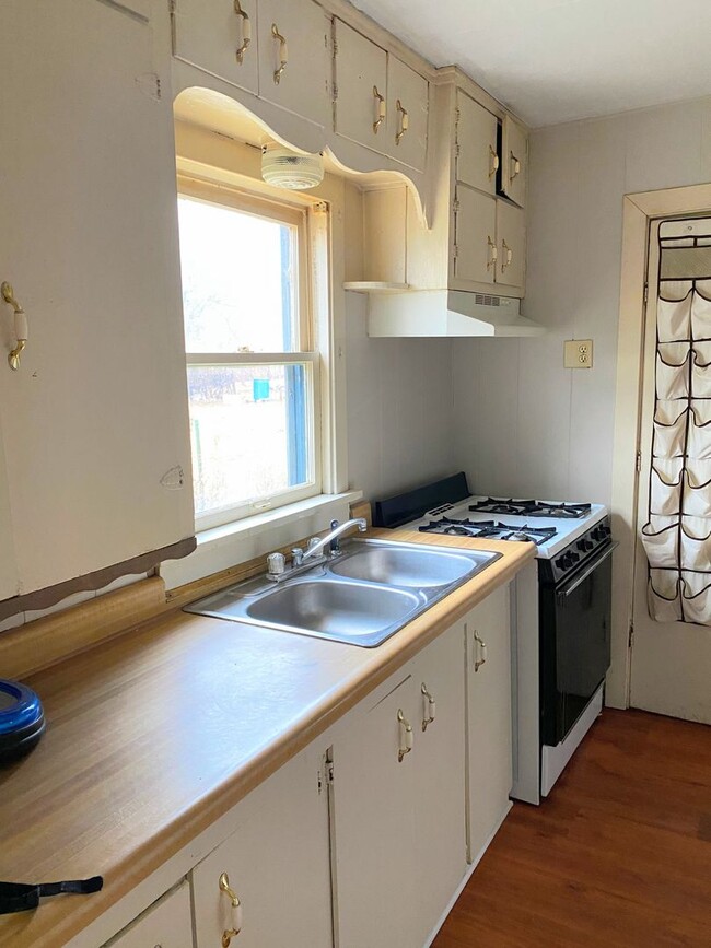 Photo - Charming 1-Bed Home with Garage