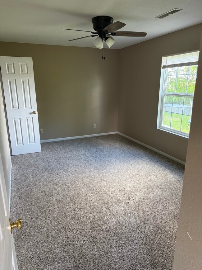 Photo - 406 Morgan Dr