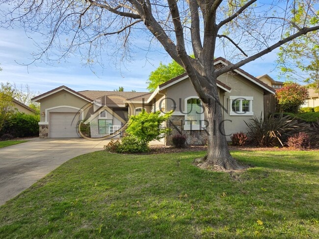 Photo - Beautiful Single Story Rental in Gated Serrano Community!