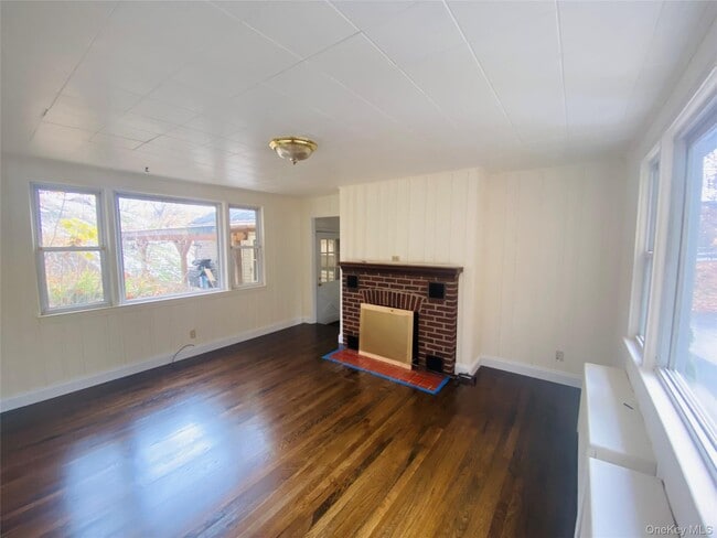 Photo - 5 Old State Rd