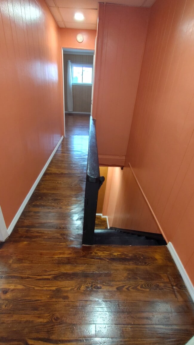 Pasillo del segundo piso - 618 Deacon St Unidad Deacon Street