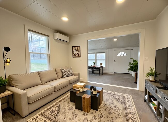 Photo - 2 Bedroom 1 Bathroom in Middletown!