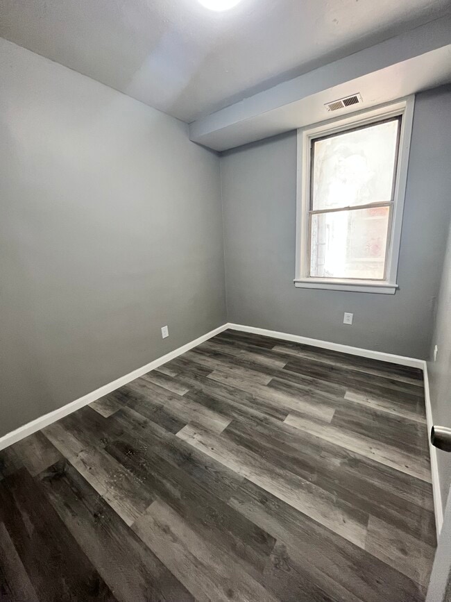 405 North 5th St Apt 1A - 400 N 5th St Unit 1A