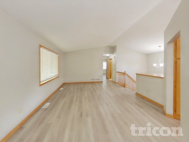 Photo - 23198 Jivaro St NW