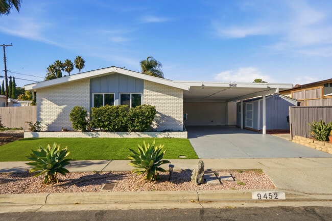 Building Photo - 9452 Larrabee Ave