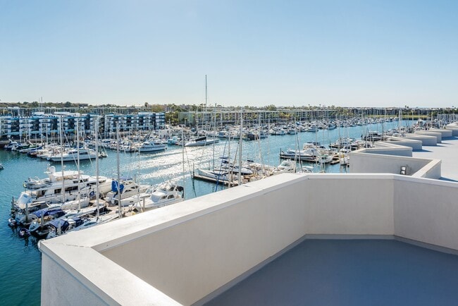 Esprit Marina del Rey