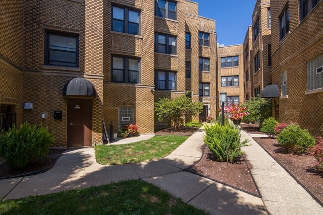 Photo - Square 37 Apartments