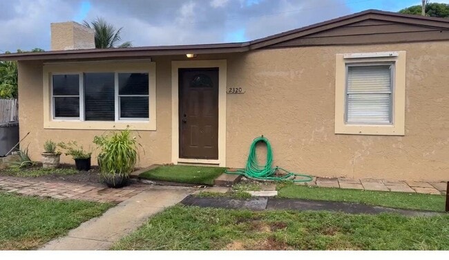 Building Photo - 2320 Cypress Rd Rental
