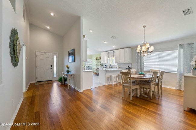 Photo - 7163 Egbert St