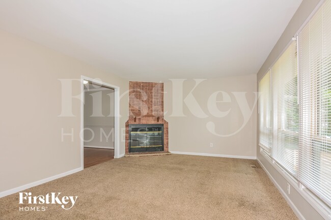 3245 Santiago Dr