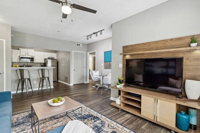 1BR, 1BA - 745SF (The Piedmont) - Living - Arrive Buckhead