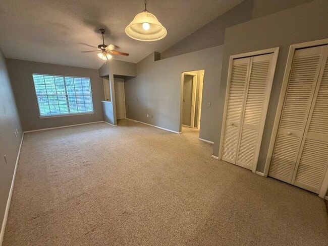 Photo - Convenient 2/2 Orlando Condo – Water & Garbage Included!