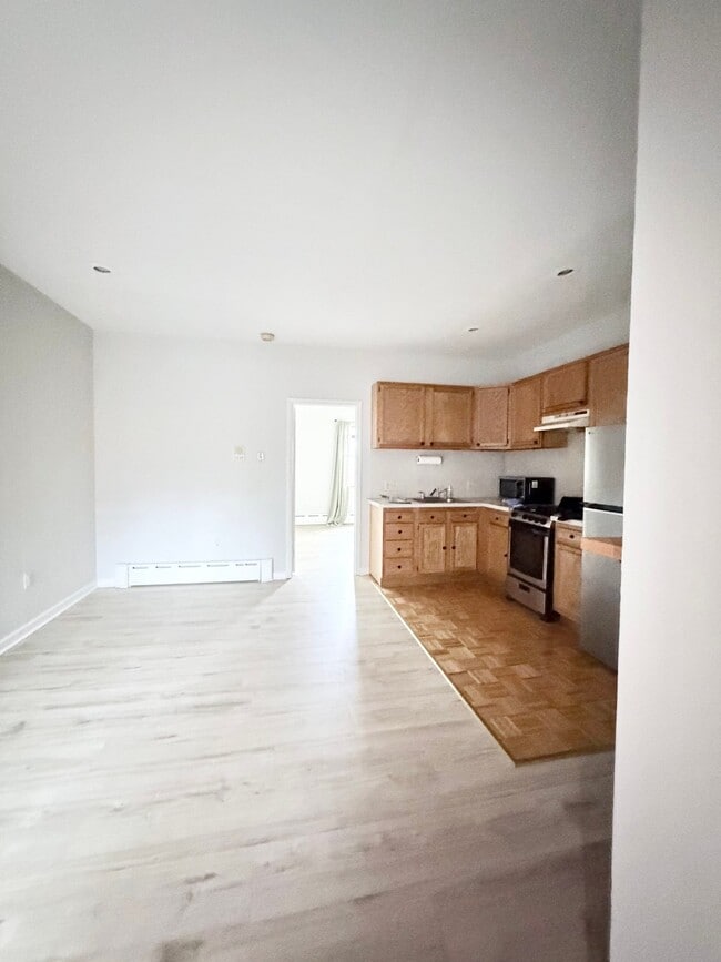 Photo - 2102 South St