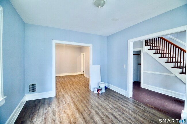 Photo - 407 East Ave