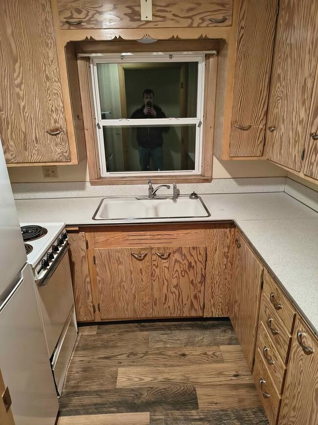 Photo - 512 Manitowoc St Unit 512 Manitowoc St. Lower