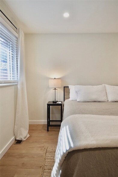 Photo - 422 Avery St