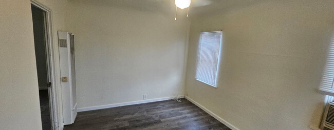 Building Photo - 300 Linda Vista Dr Unit 300A