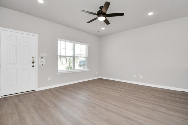 Photo - 4715 Aurora Glen Dr