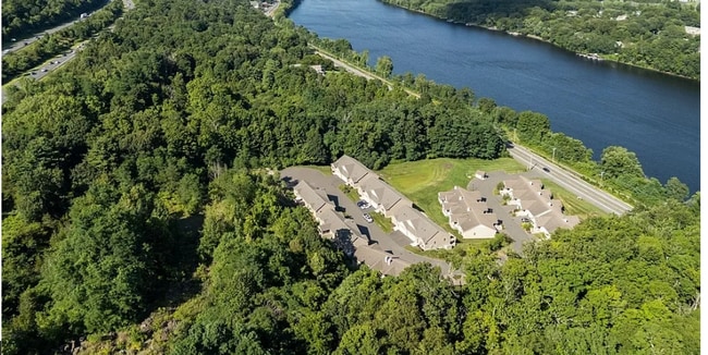 Photo - 717 Northampton St