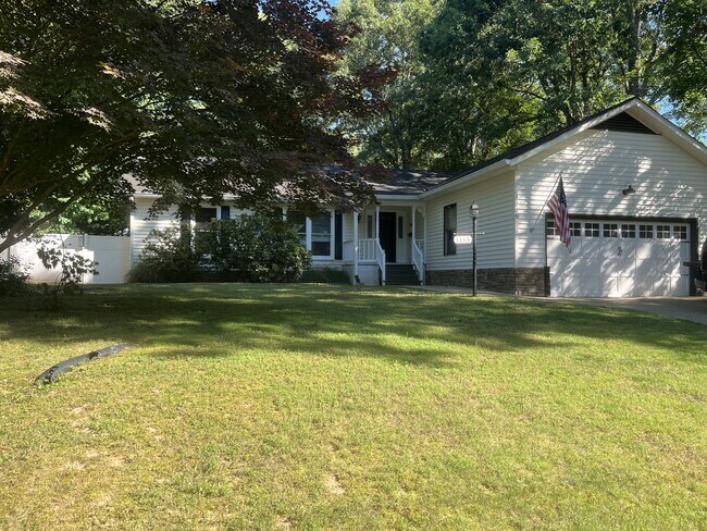 Building Photo - 1115 Aquia Dr