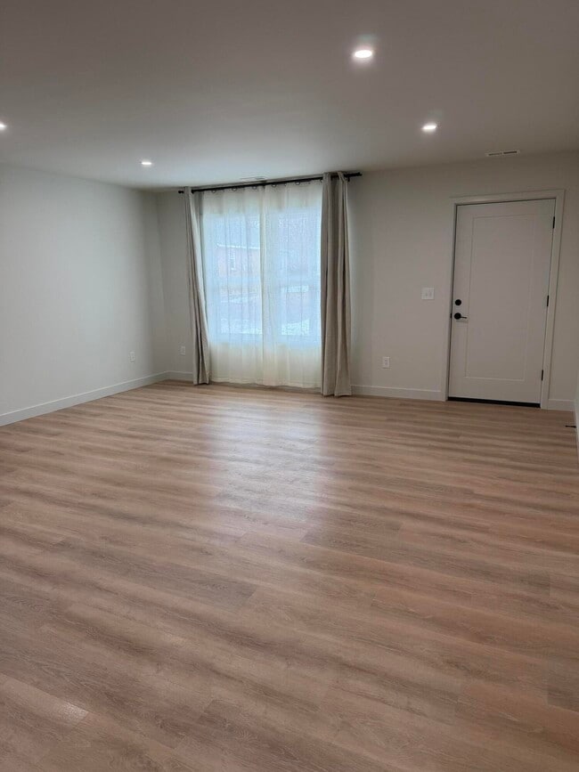 Photo - 1007 Jefferson St