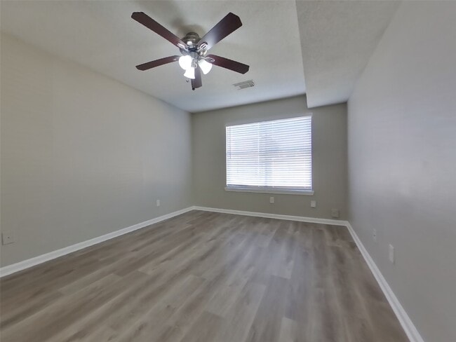 Photo - 3126 Kelling St