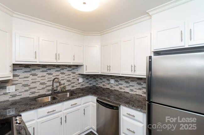 Photo - 140 Lake Concord Rd NE Unidad B4