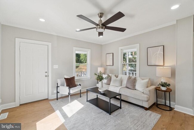 Building Photo - 4914 22nd St N