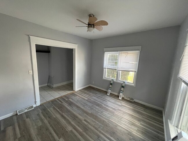 Photo - 1917 61st St Unit 1