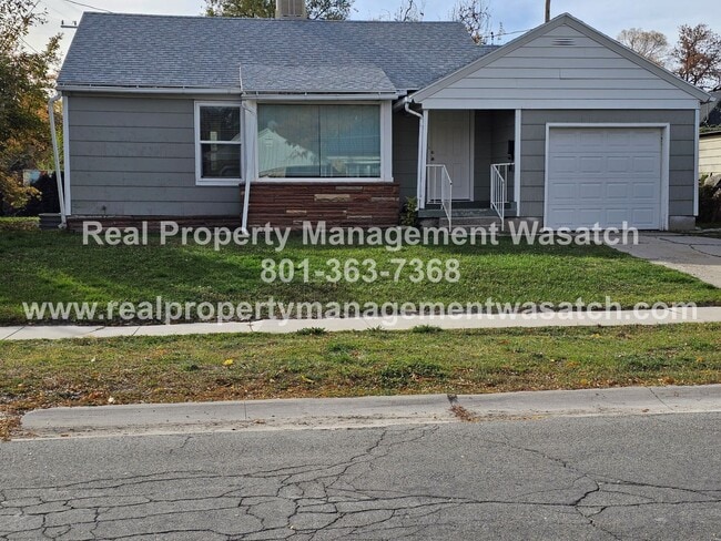 Building Photo - Check Out This 4 Bedroom 2 Bathroom Home i...