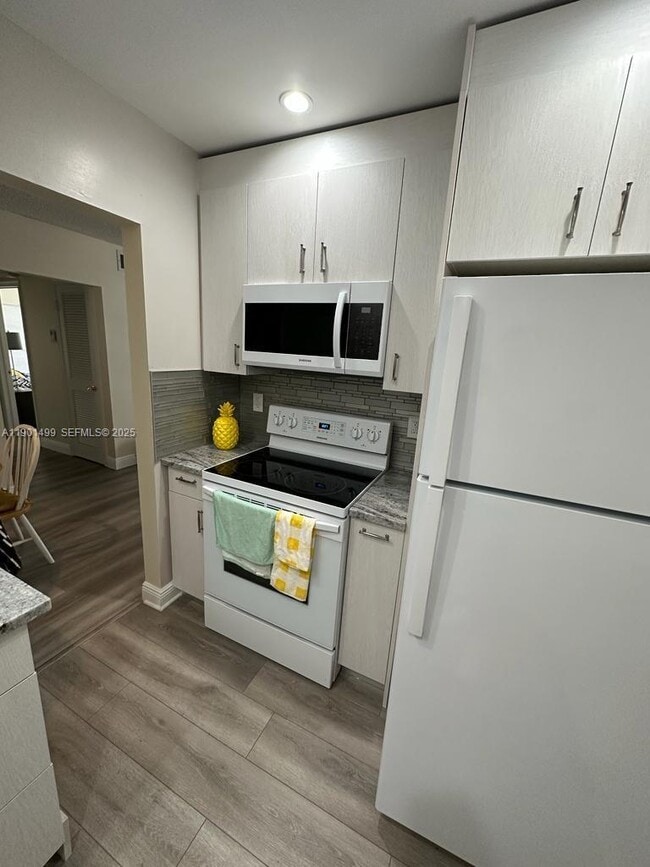 Photo - 6600 NE 22nd Way Unidad 2322