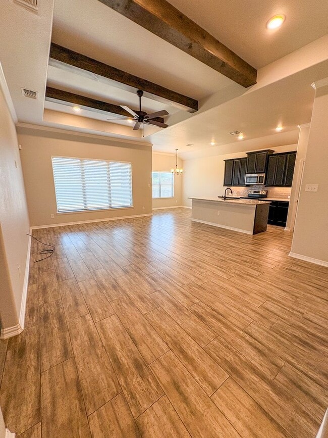 Photo - 701 Juniper Dr