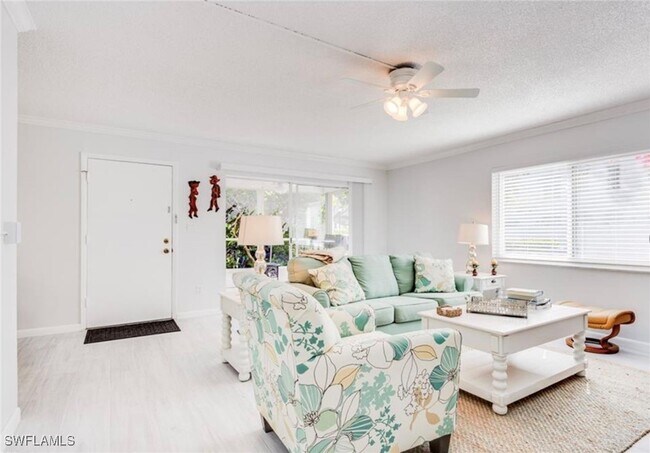 Photo - 372 4th Ave S Unidad 372