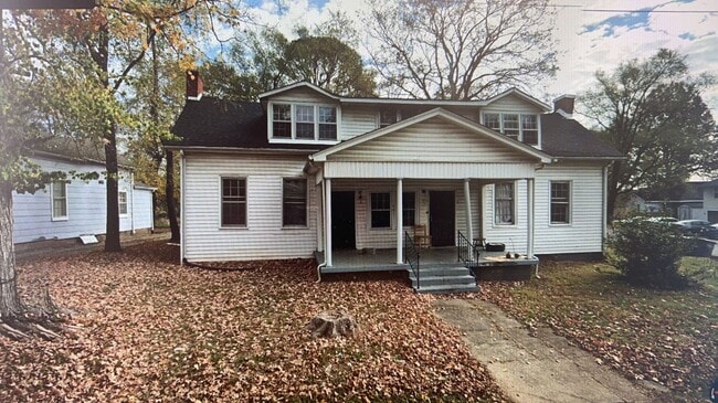 Building Photo - 541 Greenwood Ave Unit C