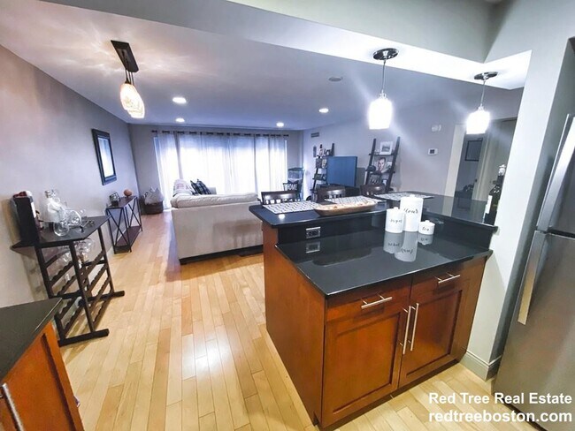 Photo - 1600 Beacon St Unidad 201
