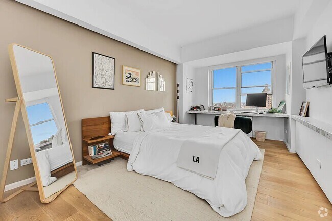 Building Photo - 60 E 8th St Unit 15K Rental