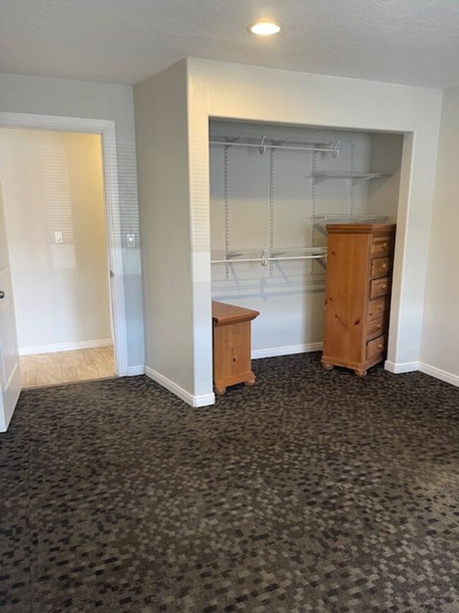 Photo - Mixed Use Unit