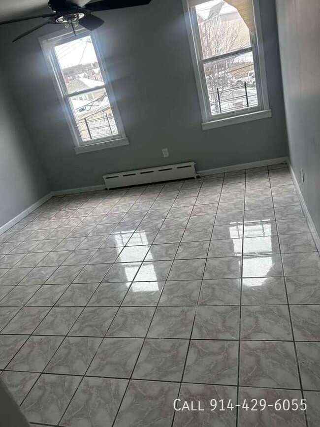 Photo - 44 Vineyard Ave