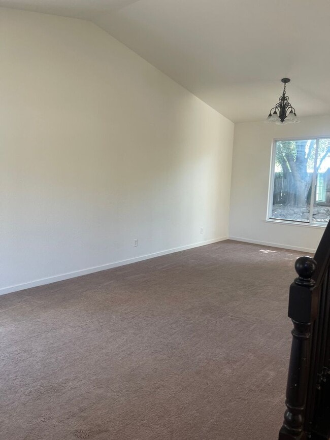 Photo - Beautiful 3-Bedroom Family Home in Desirable Northeast Stockton