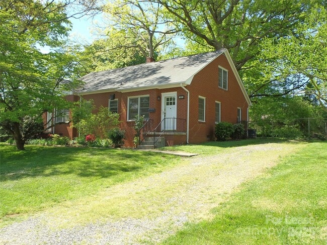 Building Photo - 803 Wood St Rental