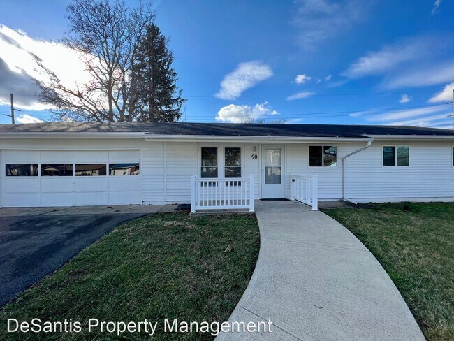 4 br, 2 bath House - 90 Robinhood Drive - 4 br, 2 bath House - 90 Robinhood Drive
