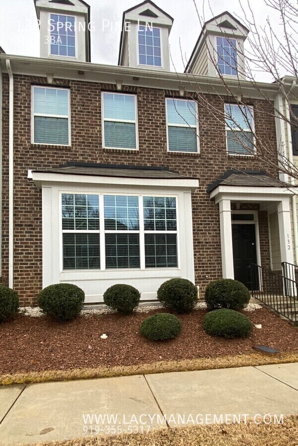 Photo - 132 Spring Pine Ln