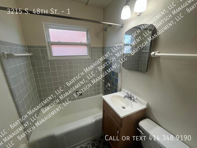 Photo - 3215 S 48th St Unit 1